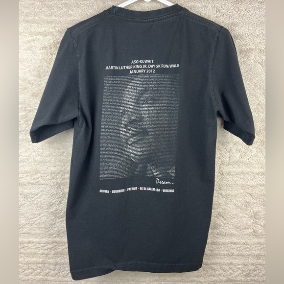 Martin Luther King Jr Dreams Black T-Shirt Medium 5k Run Kuwait - Picture 1 of 9